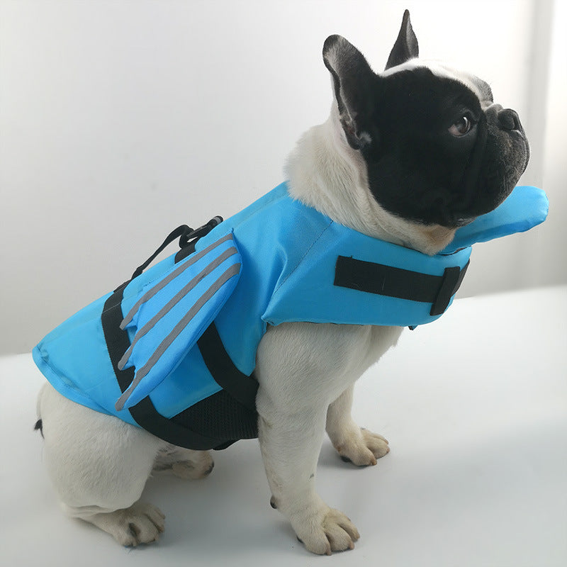 Life Jacket for Pets Reflects Light for Outdoor Pets